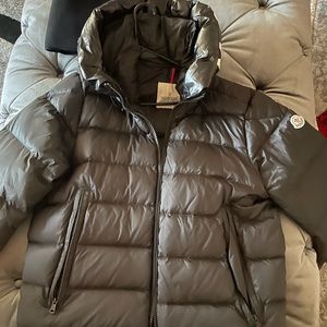 Moncler men’s jacket XL